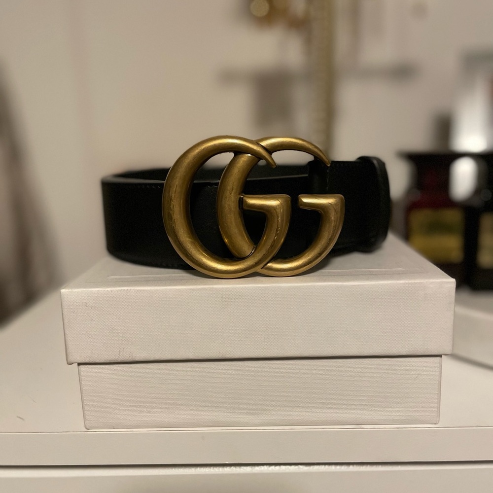 Gucci black women’s belt size 75